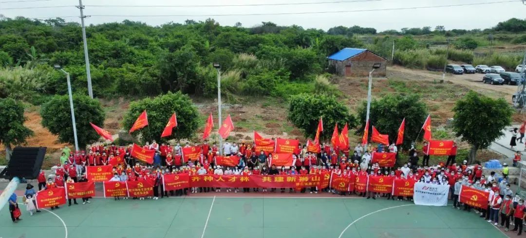 植树添绿 | 南宫NG28集团党支部加入义务植树活动，，，，，做生态文明实践者