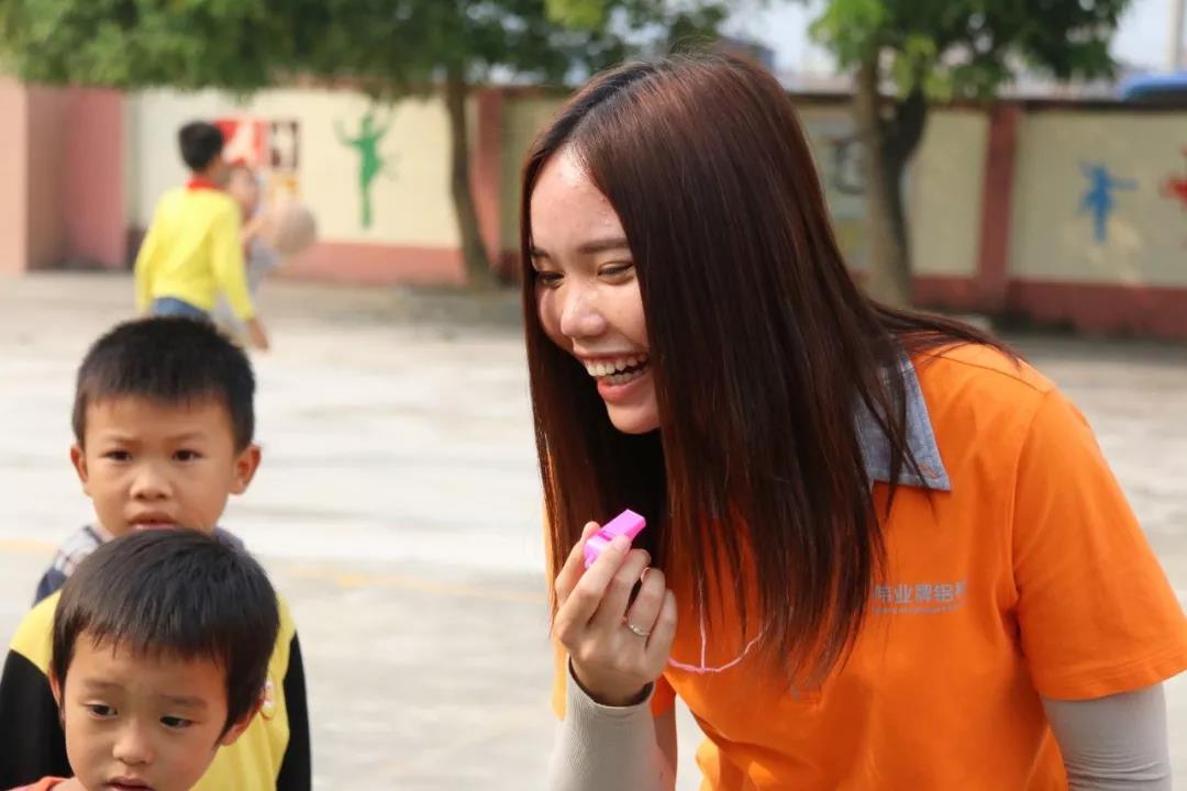 2018第十五届中国地产金厦奖揭晓，，，，，广东南宫NG28集团抱双归